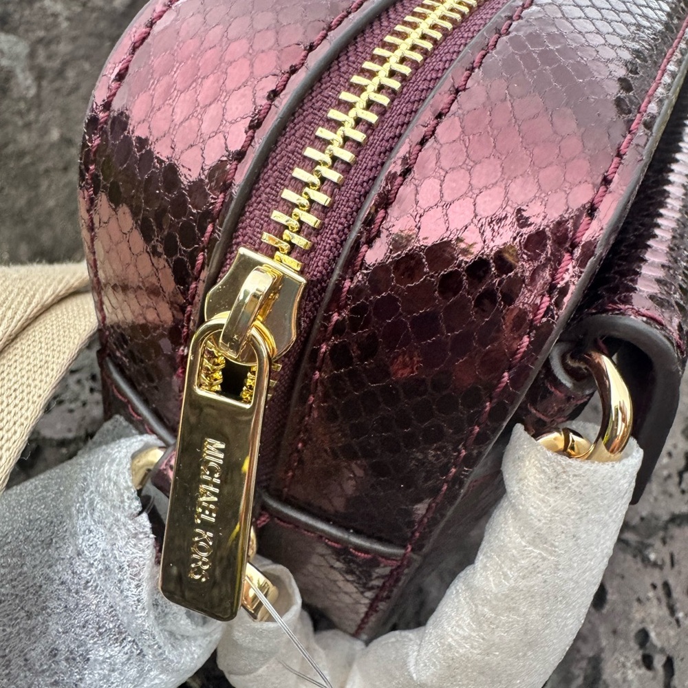 NWT $498 Michael Kors Maisie Small Camera Crossbody/Wallet Metallic Snake - Picture 15 of 16